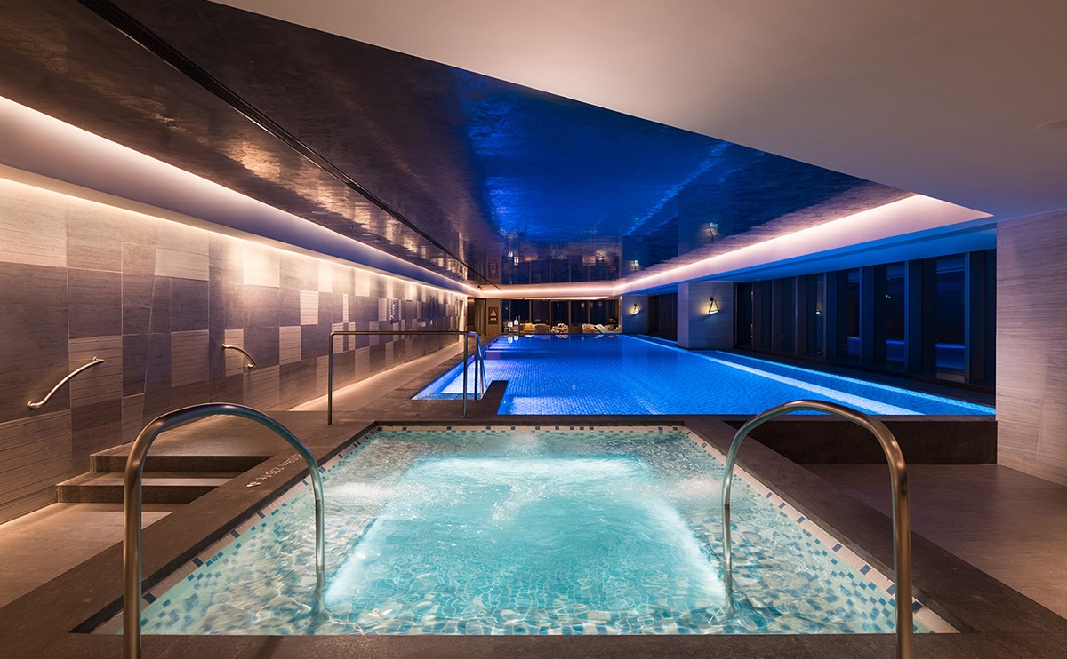 康萊德酒店泳池改造和音樂噴泉水景工程項目案例