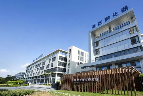 <b>戴思樂逐夢深藍低氯凈水技術</b>