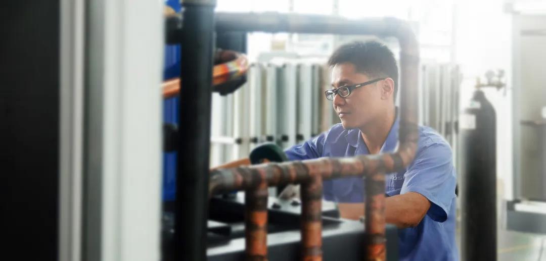 游泳池水處理設備怎么進行維護保養？