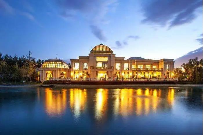 逐夢深藍凈水技術無氯泳池 逐夢深藍凈水技術無氯泳池