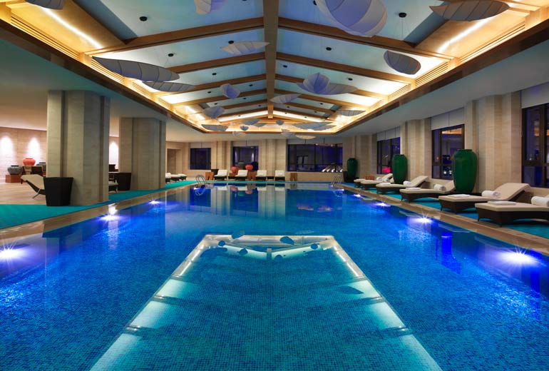 空氣源熱泵如何引領(lǐng)恒溫游泳池新時代？