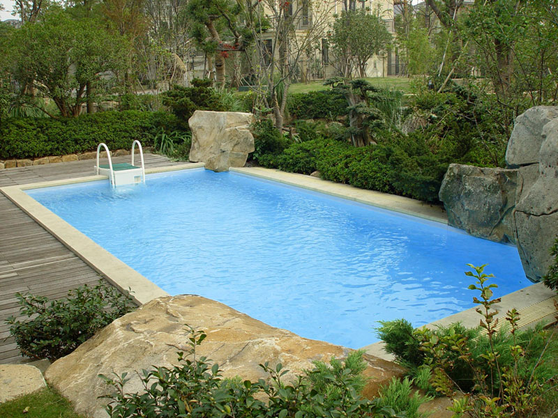 別墅家用游泳池用什么水處理設備好？