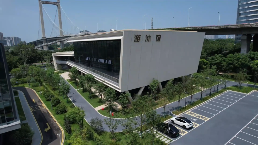 福州人快收藏！市重點(diǎn)打造的鰲峰洲體育公園游泳館，今夏避暑就靠它了！
