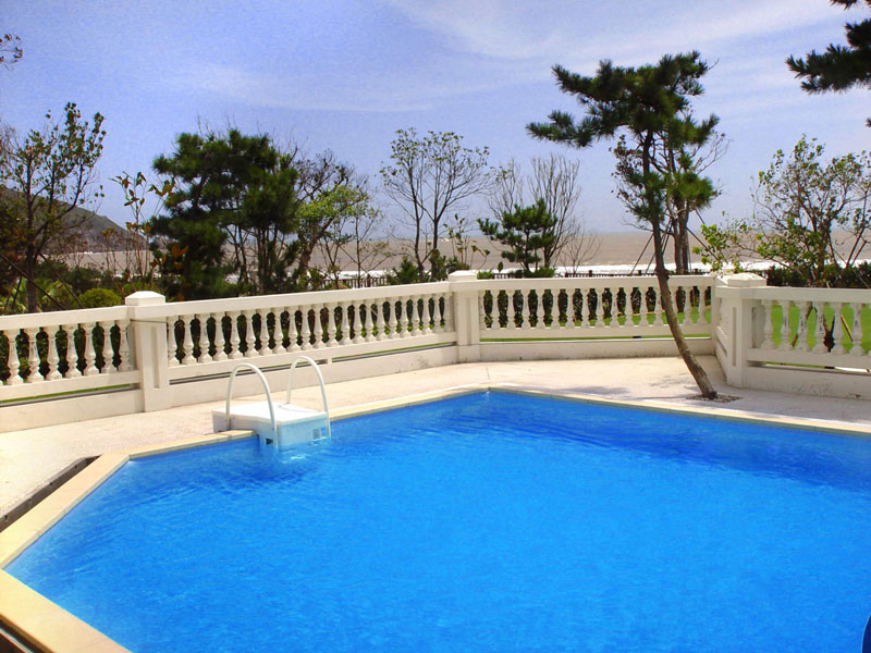 <b>豪華別墅私家游泳池設計公司哪家好？</b>