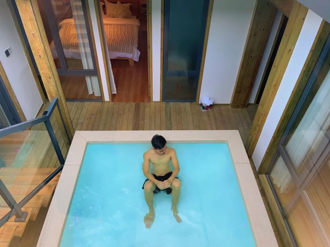 別墅游泳池設(shè)備,別墅游泳池水處理設(shè)備,別墅游泳池